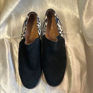 Toms Black and White Women's Shoes